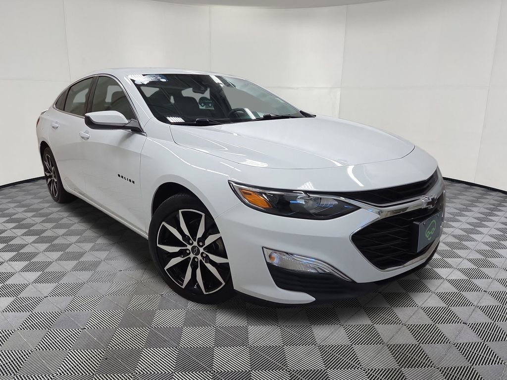 Used 2023 Chevrolet Malibu RS w/ LPO, Floor Liner Package FWD image 3