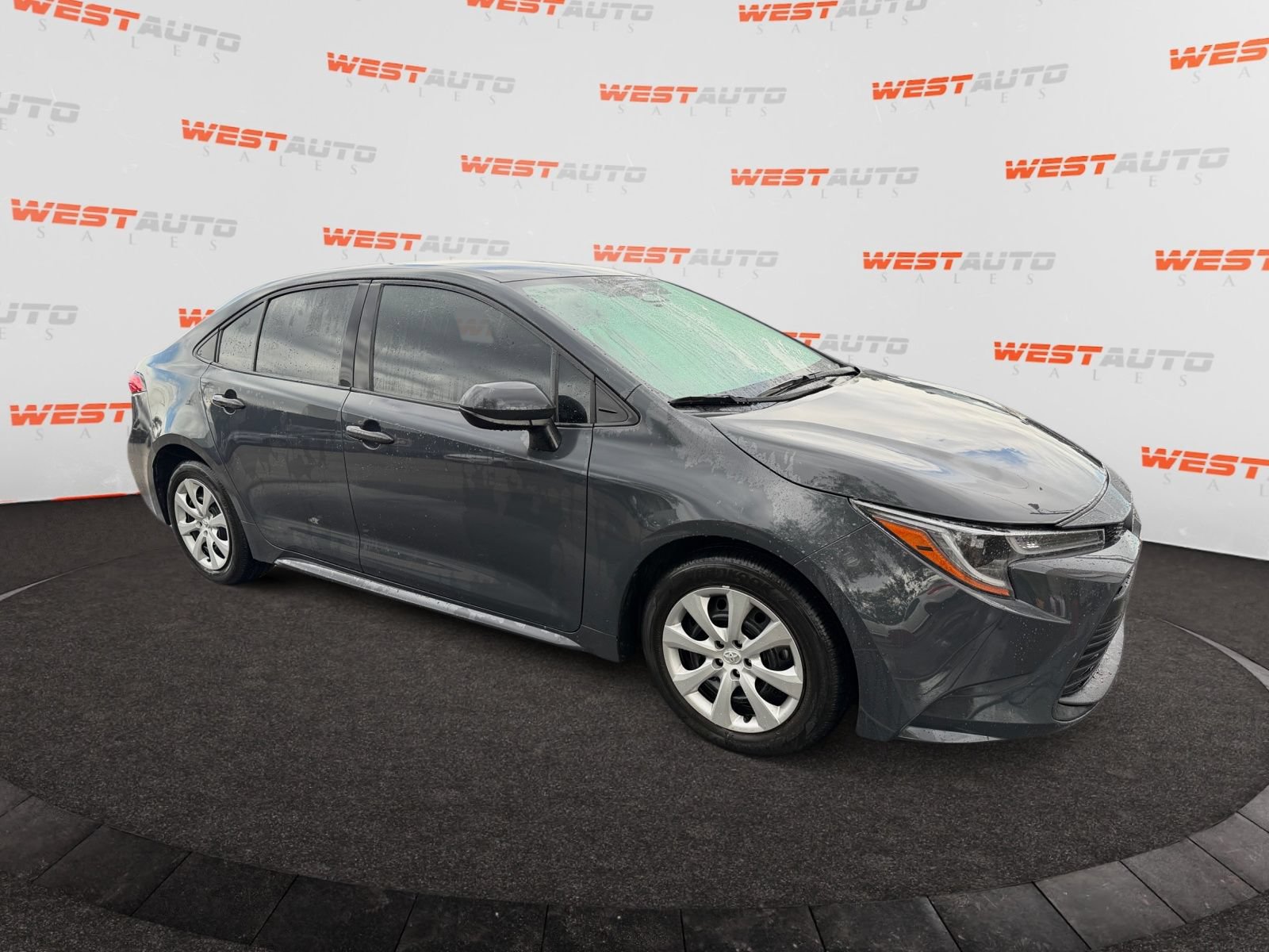 Used 2024 Toyota Corolla LE FWD image 7