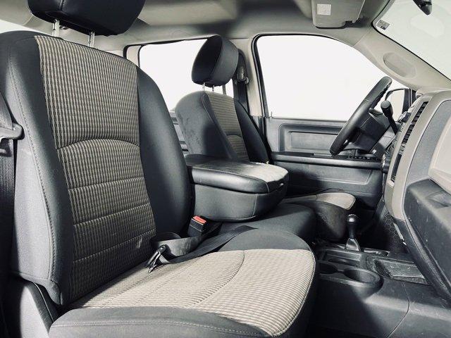 Used 2012 RAM 3500 ST w/ Chrome Appearance Group image 15