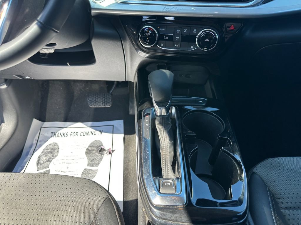 Used 2024 Chevrolet Trax LT w/ Driver Confidence Package image 11