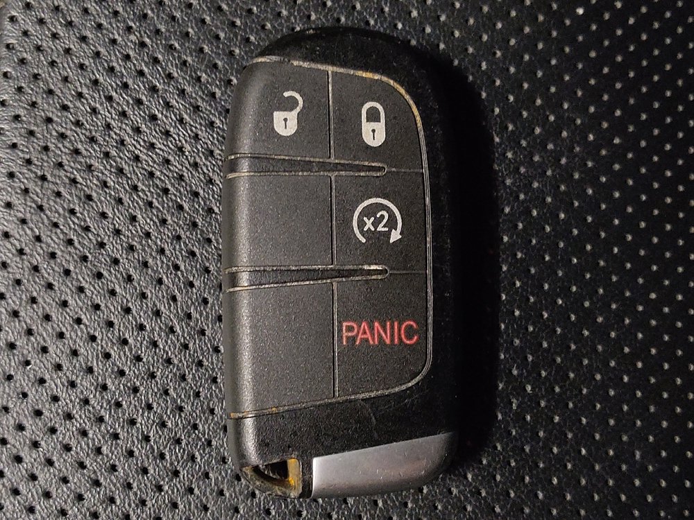 Used 2021 Jeep Cherokee Latitude Lux FWD image 32