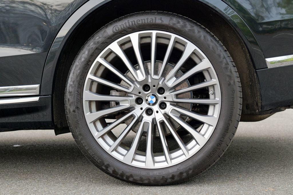 Used 2024 BMW X7 xDrive40i w/ Executive Package AWD/4WD image 14