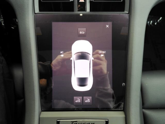 Used 2023 Porsche Taycan w/ Premium Package image 15