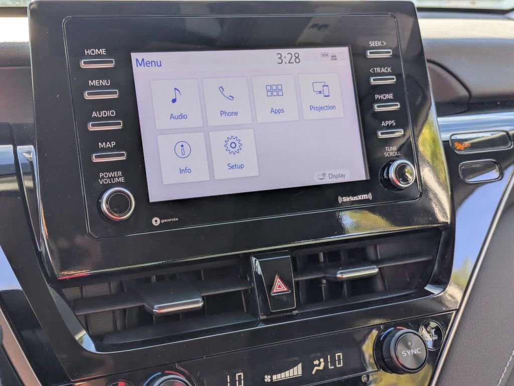 Used 2024 Toyota Camry SE image 21