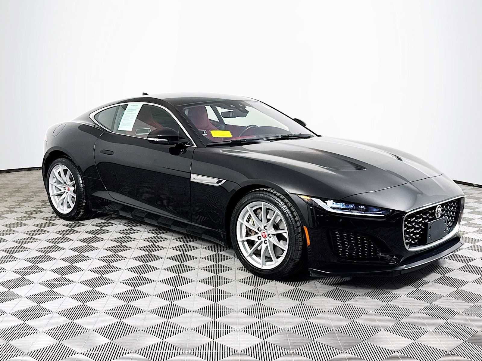 Used 2021 Jaguar F-TYPE Coupe image 3