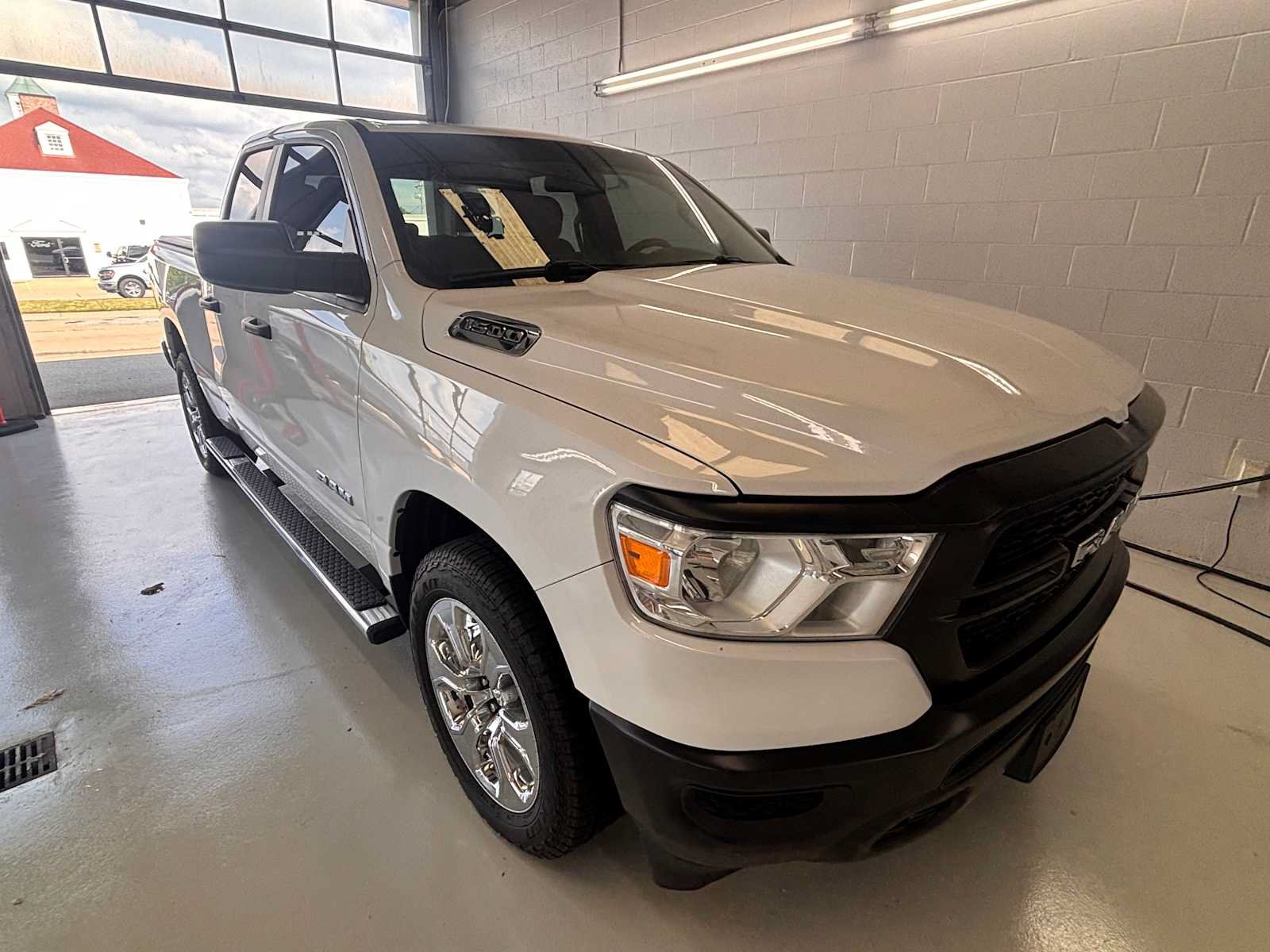 Used 2020 RAM 1500 HFE RWD image 2