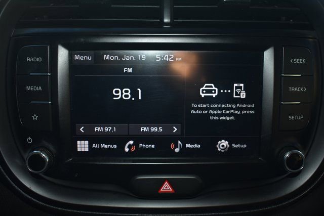 Used 2023 Kia Soul LX image 21