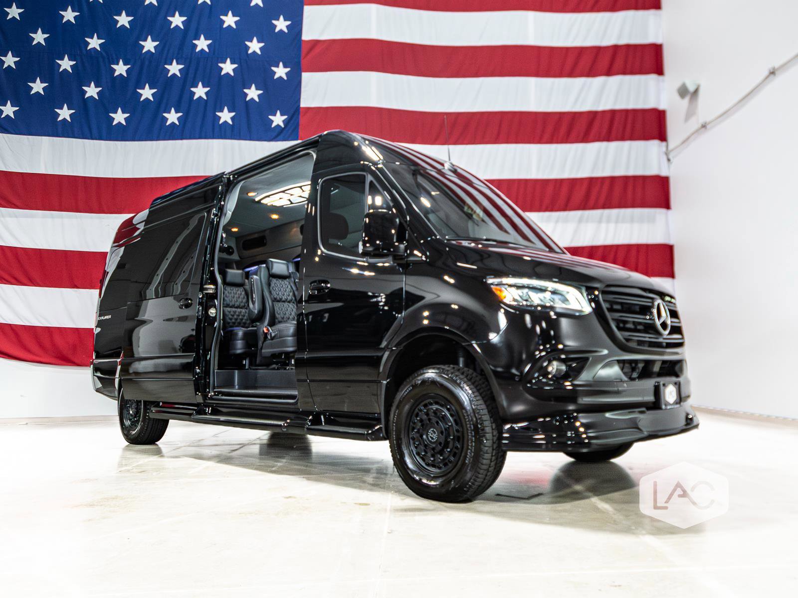 Used 2022 Mercedes-Benz Sprinter 2500 image 2