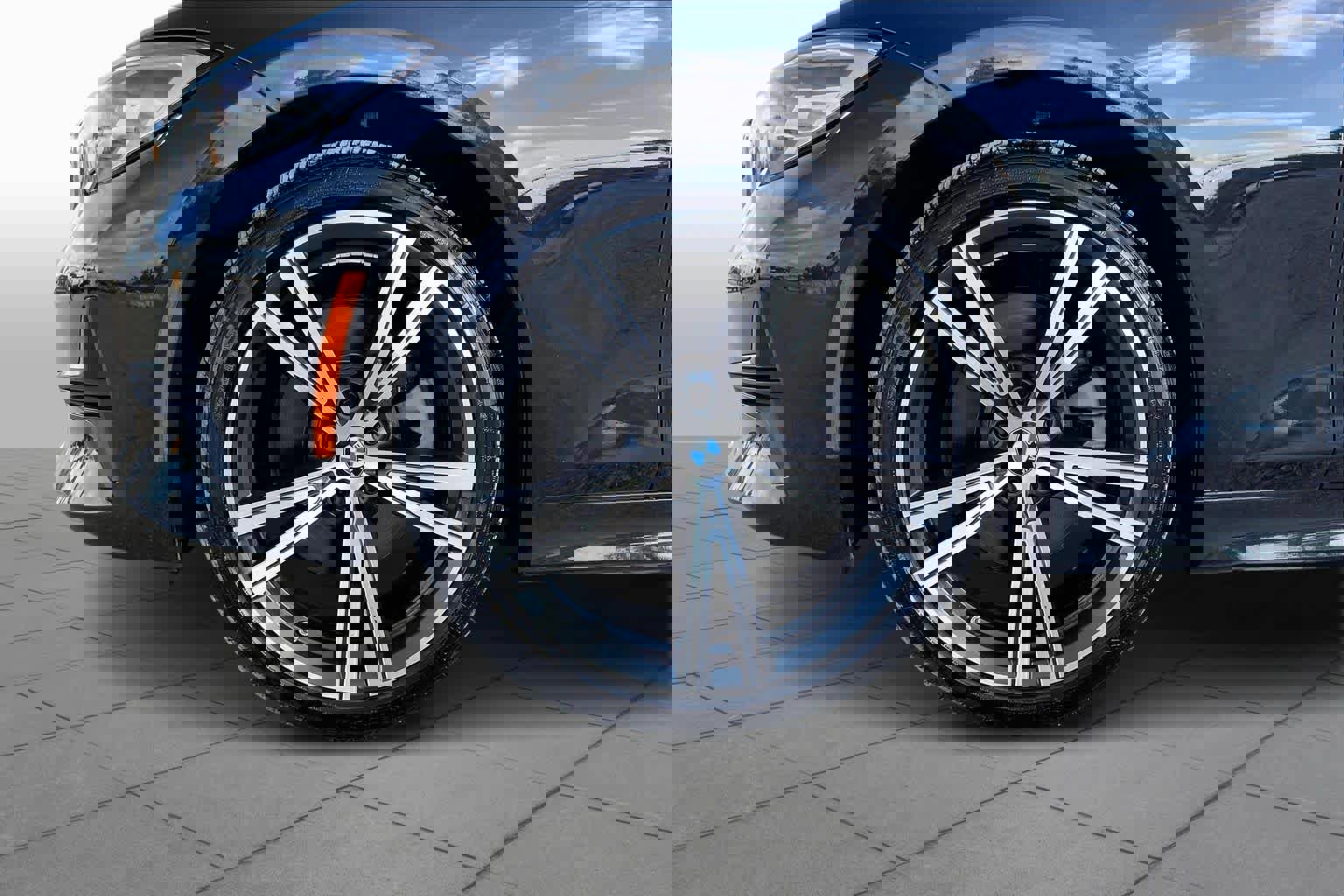 Used 2019 BMW 330i Sedan w/ Driving Assistance Package image 10