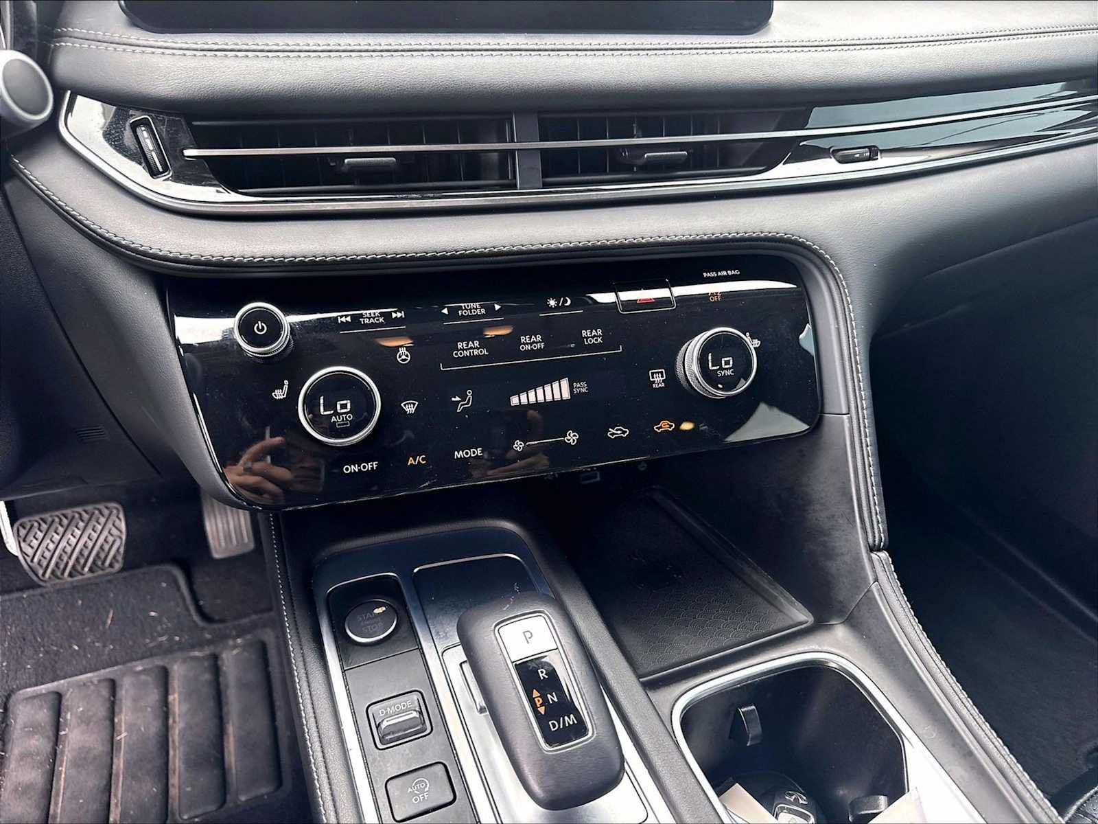 Used 2024 INFINITI QX60 Pure FWD image 35