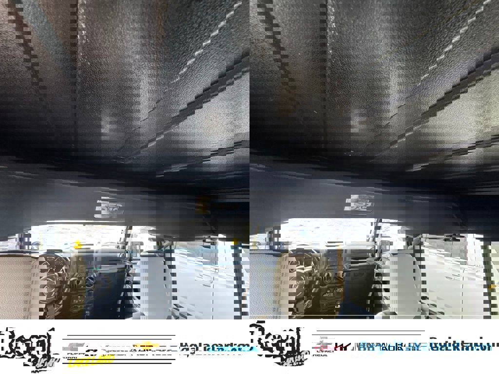 Used 2011 Jeep Wrangler Unlimited Sport image 10