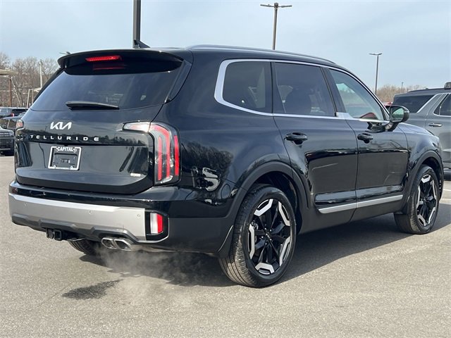 Used 2025 Kia Telluride EX w/ EX Captain's Chair Package image 43