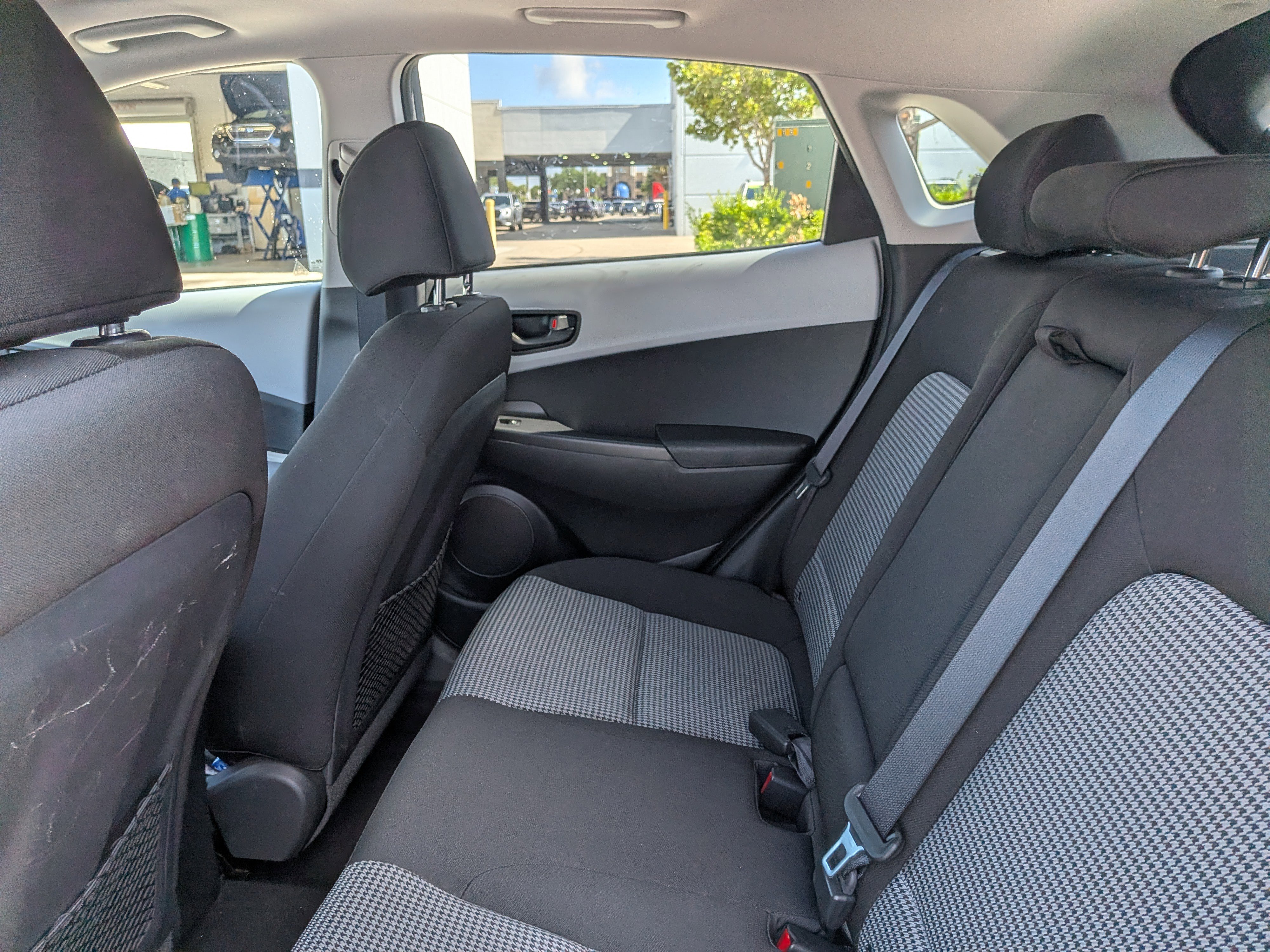 Used 2018 Hyundai Kona SEL w/ SEL Tech Package 02 FWD image 14