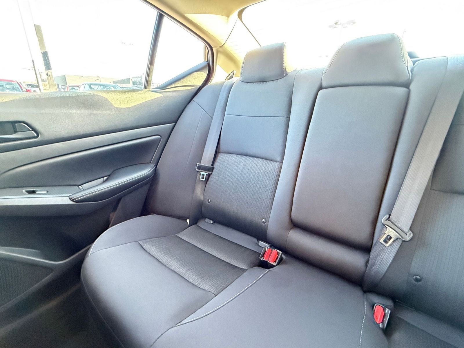 Used 2025 Nissan Altima 2.5 SV FWD image 37