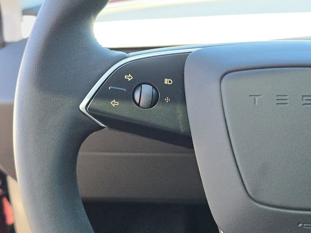Used 2025 Tesla Model 3 Long Range RWD image 23