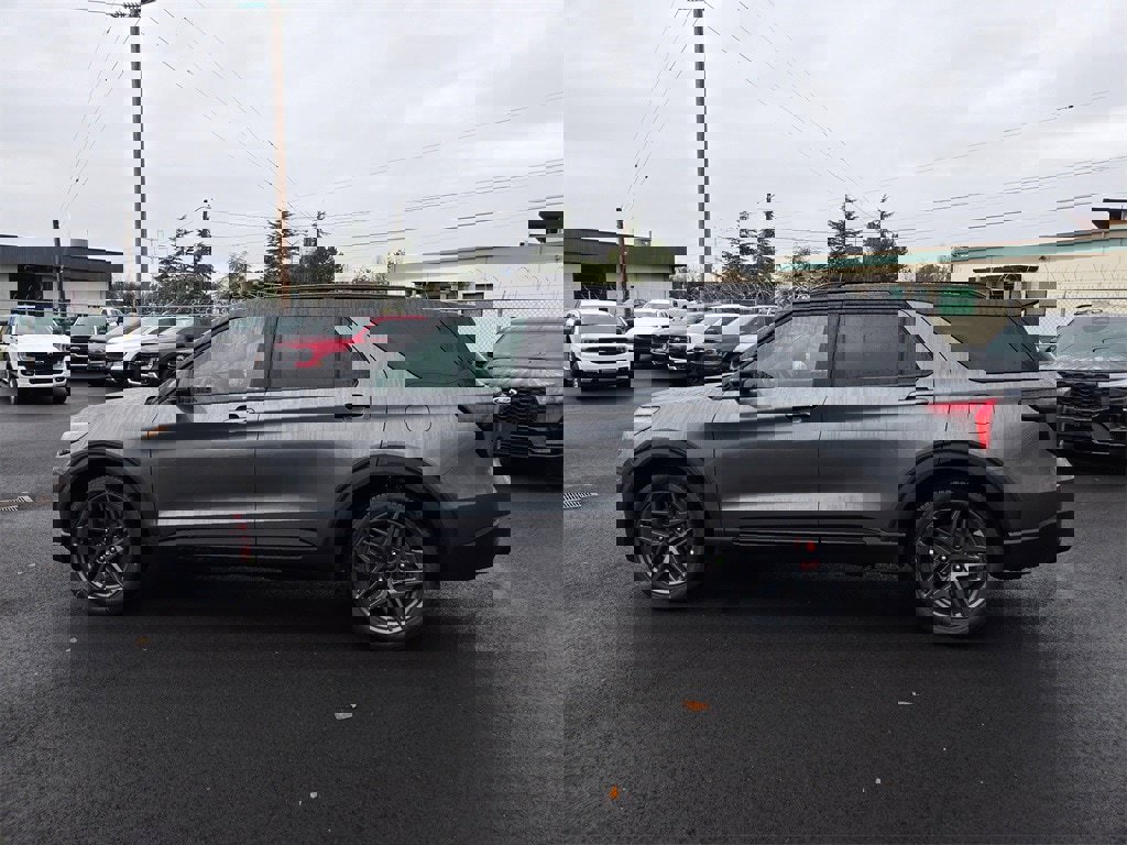 New 2026 Ford Explorer ST image 8