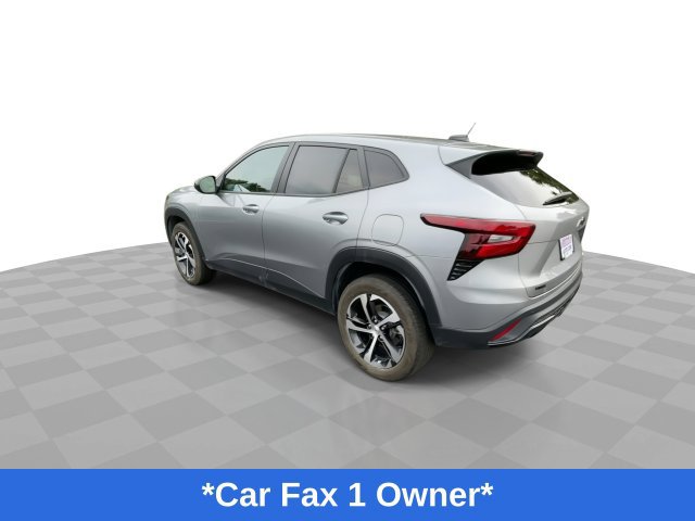 Used 2025 Chevrolet Trax RS w/ Driver Confidence Package FWD image 7