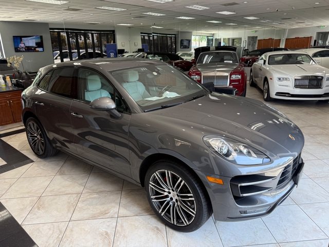 Used 2016 Porsche Macan Turbo AWD/4WD image 2