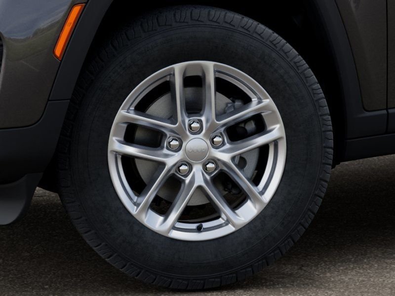 New 2026 Jeep Grand Cherokee Laredo X AWD/4WD image 8