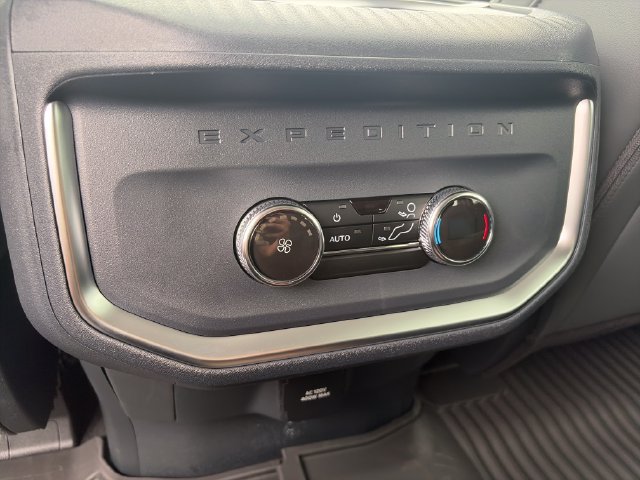 New 2027 Ford Expedition Max Active AWD/4WD image 12