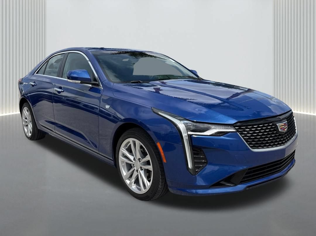 Certified 2025 Cadillac CT4 Luxury RWD image 3