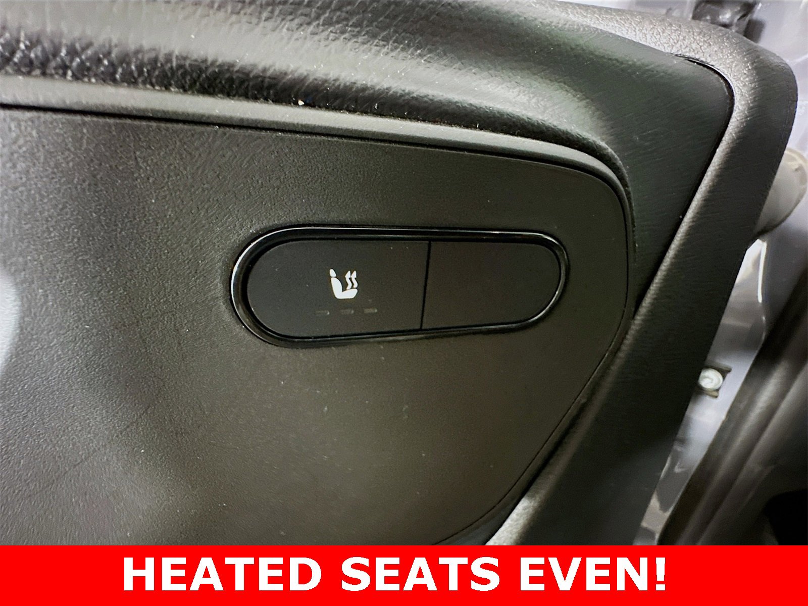 Used 2024 Mercedes-Benz Sprinter 2500 image 11