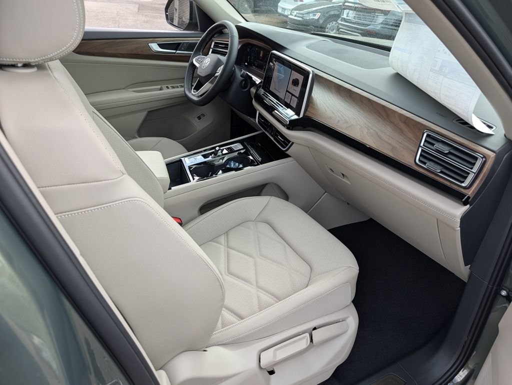 New 2026 Volkswagen Atlas SE image 24