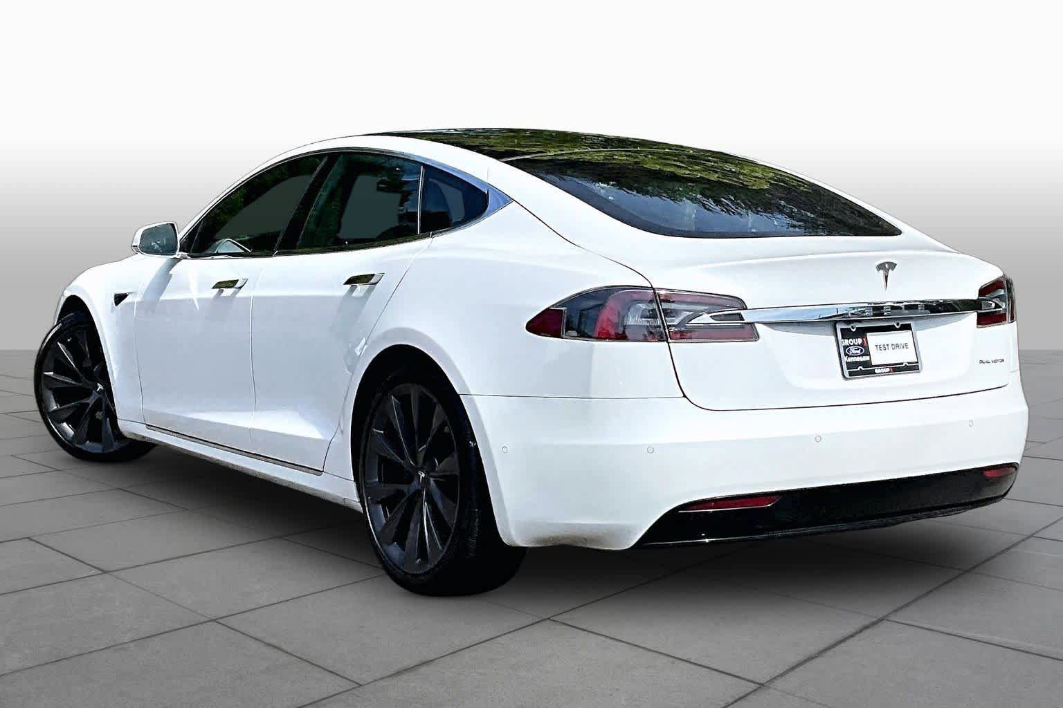 Used 2021 Tesla Model S Long Range Plus AWD/4WD image 11