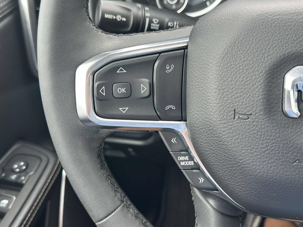 Used 2025 RAM 1500 Laramie w/ Sport Appearance Package AWD/4WD image 24