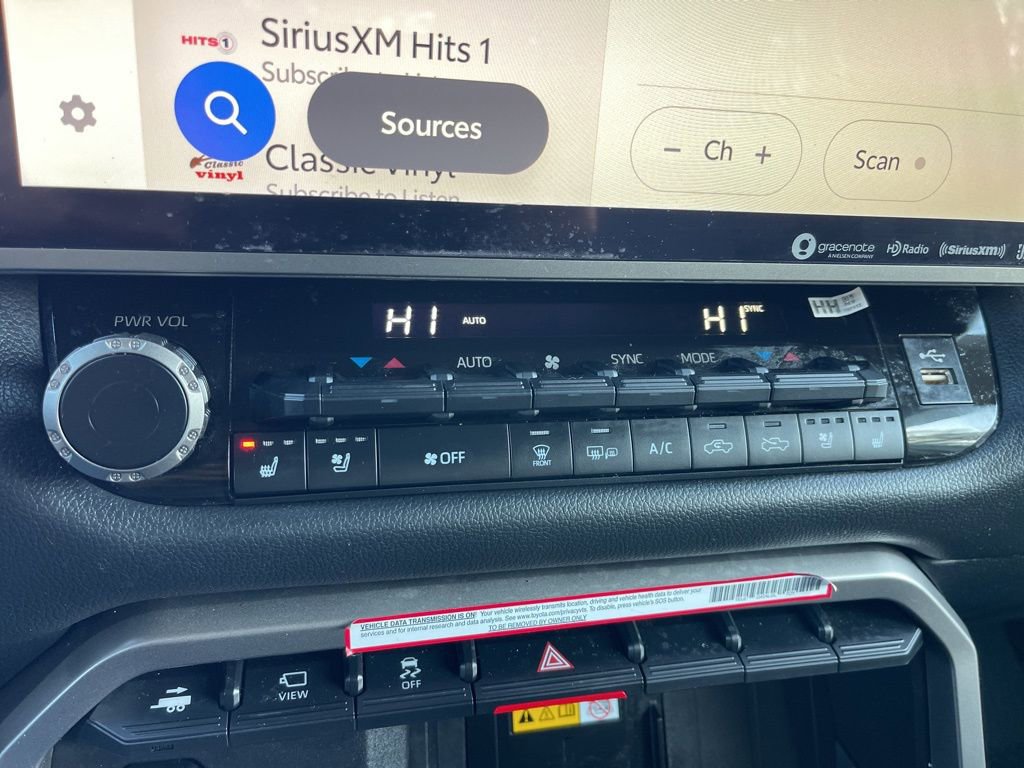 Used 2024 Toyota Tundra Limited image 13