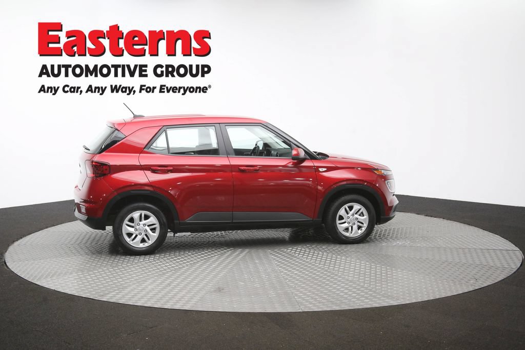 Used 2025 Hyundai Venue SE FWD image 42