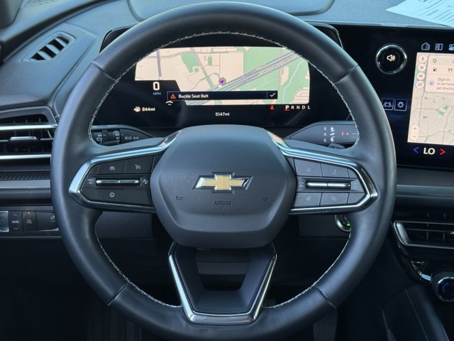 Used 2025 Chevrolet Traverse LT FWD image 13