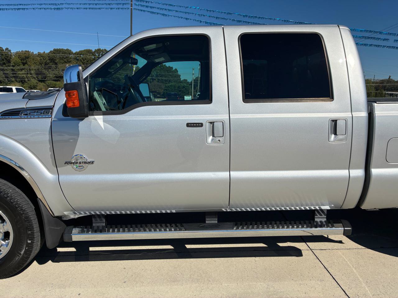 Used 2015 Ford F250 Lariat w/ Lariat Ultimate Package AWD/4WD image 8