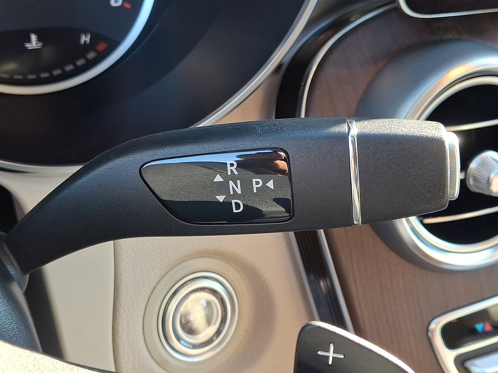 Used 2022 Mercedes-Benz GLC 300 4MATIC image 14