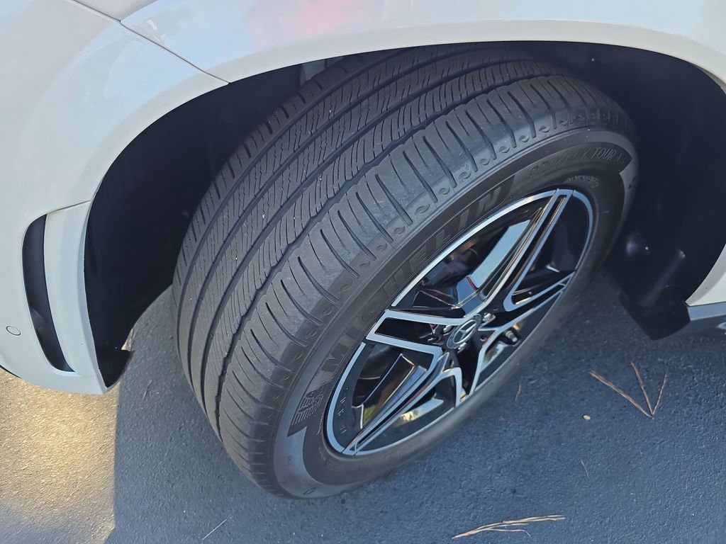 Certified 2022 Mercedes-Benz GLE 450 4MATIC w/ AMG Line Exterior image 36