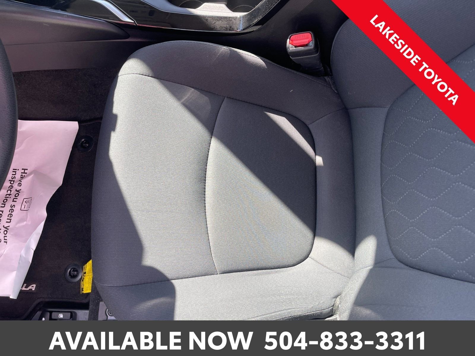 Used 2021 Toyota Corolla LE image 30