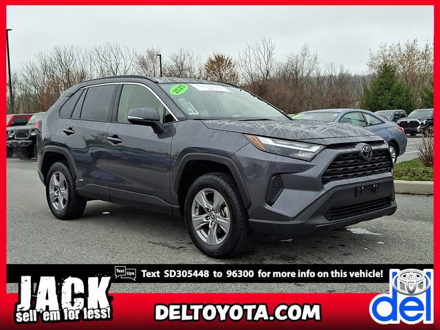 Certified 2025 Toyota RAV4 XLE AWD/4WD image 1