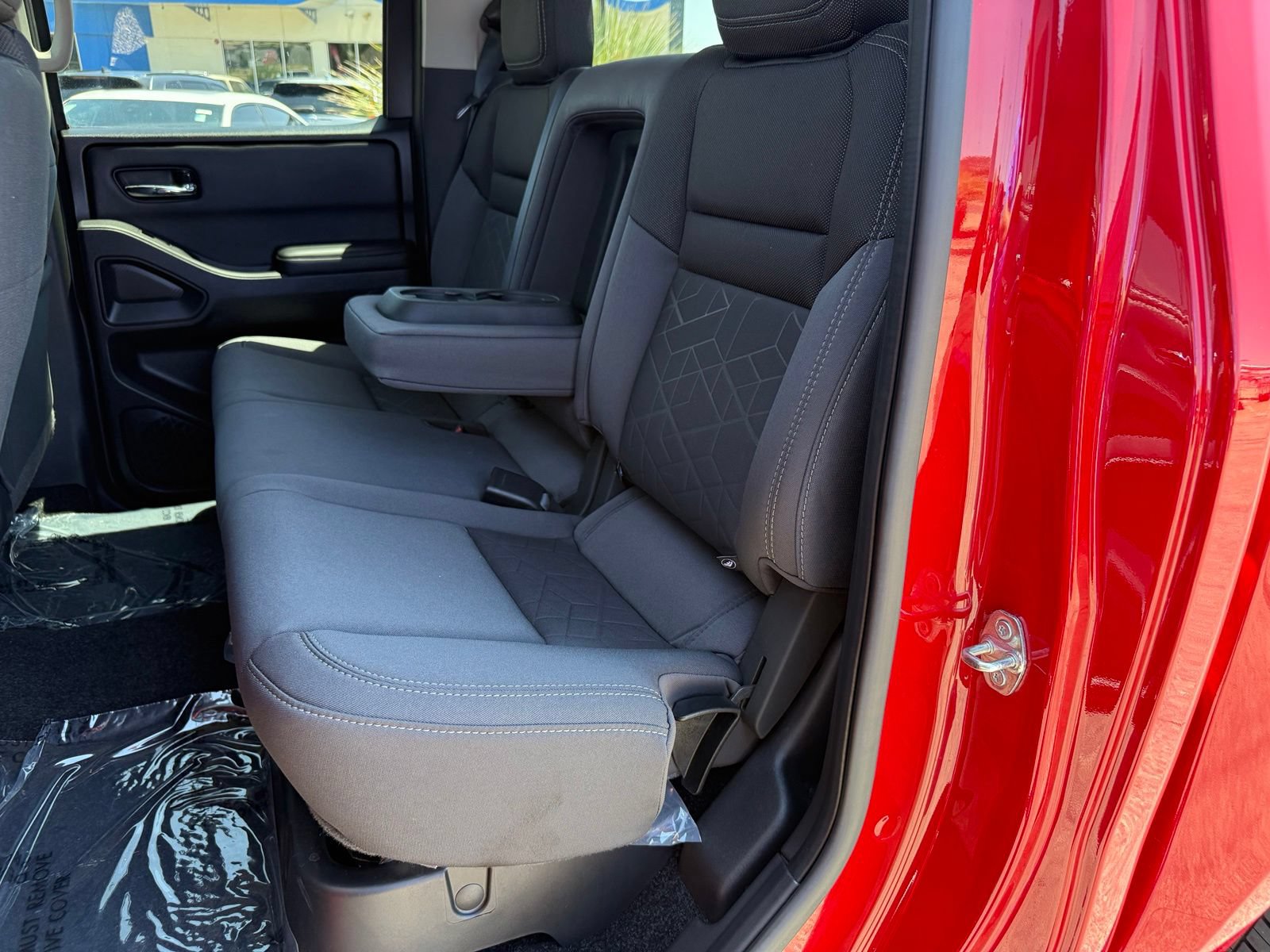 Used 2025 Nissan Frontier SV RWD image 30