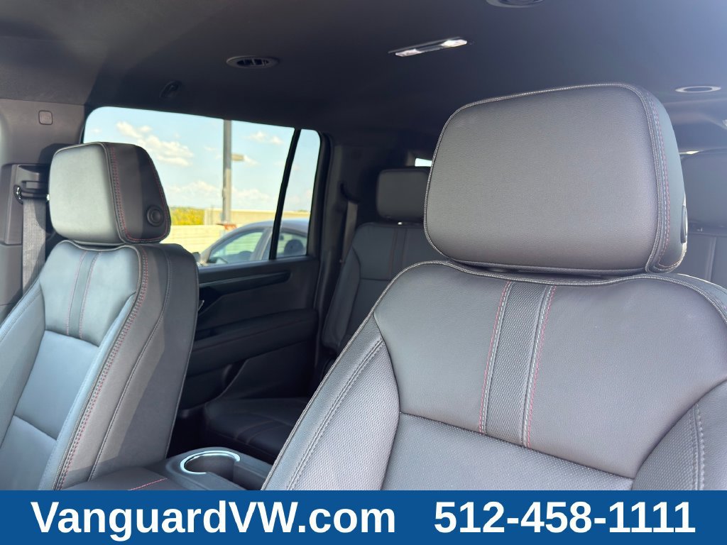 Used 2026 Chevrolet Suburban RST AWD/4WD image 13