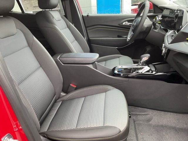 New 2026 Chevrolet Trax LT w/ Driver Confidence Package image 29