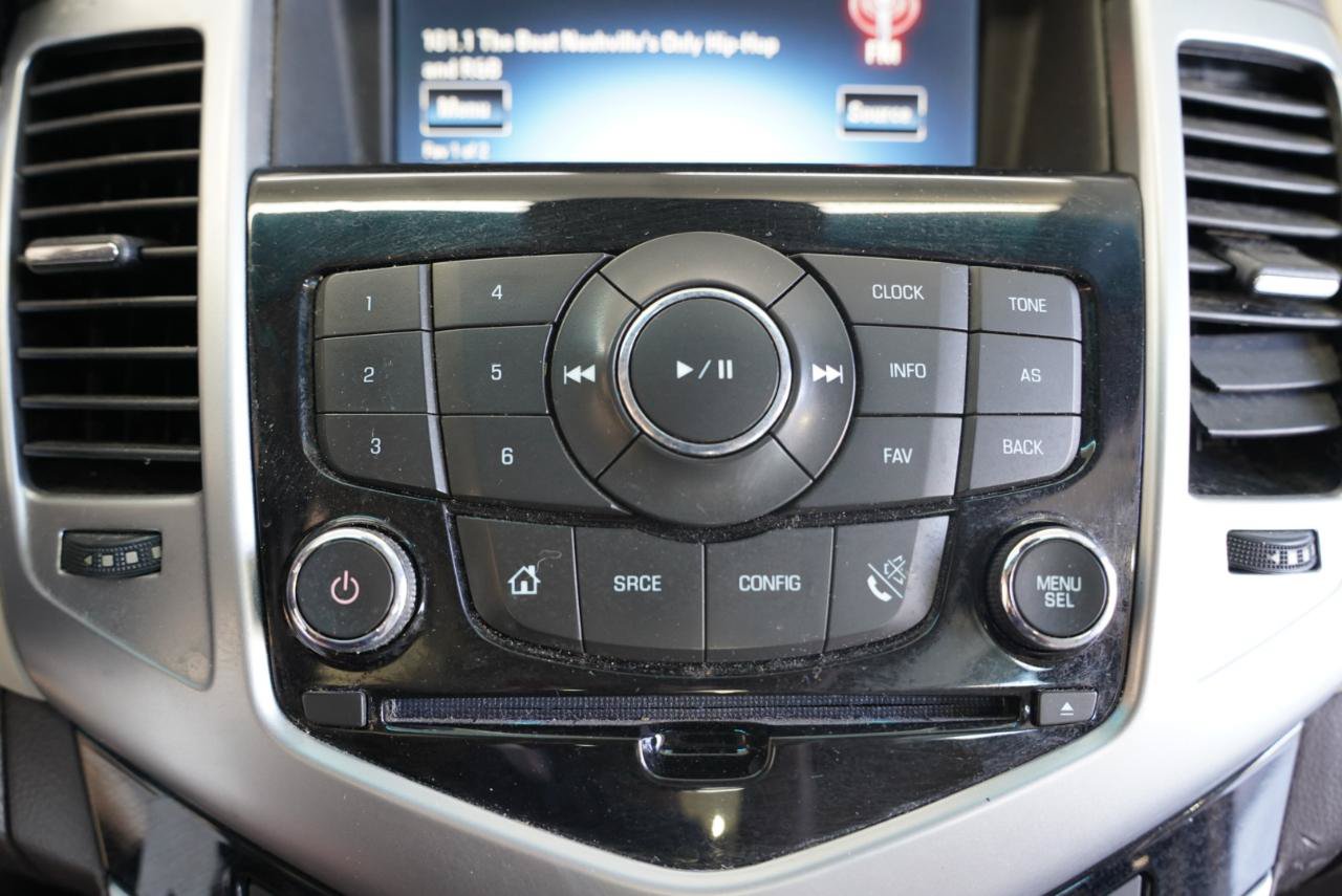 Used 2015 Chevrolet Cruze Diesel FWD image 18