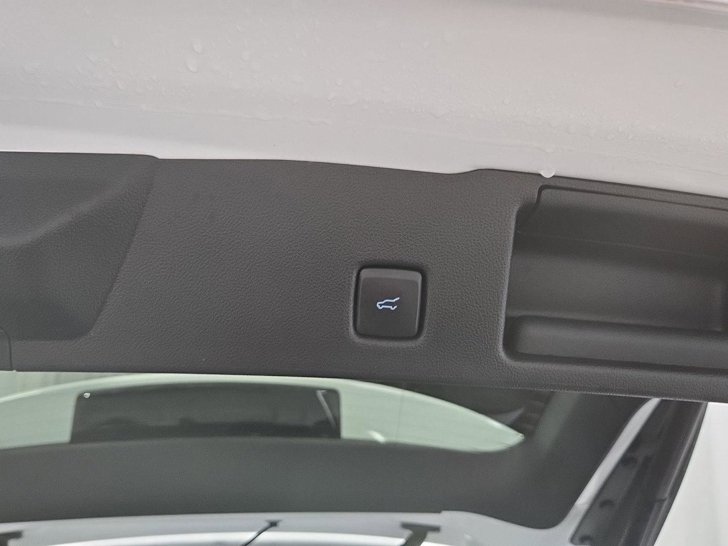 Used 2023 Ford Escape Active image 16