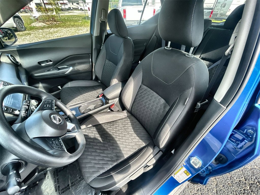 Used 2024 Nissan Kicks SV image 17