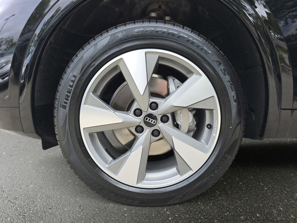 Certified 2023 Audi Q5 2.0T Premium Plus w/ Premium Plus Package AWD/4WD image 33