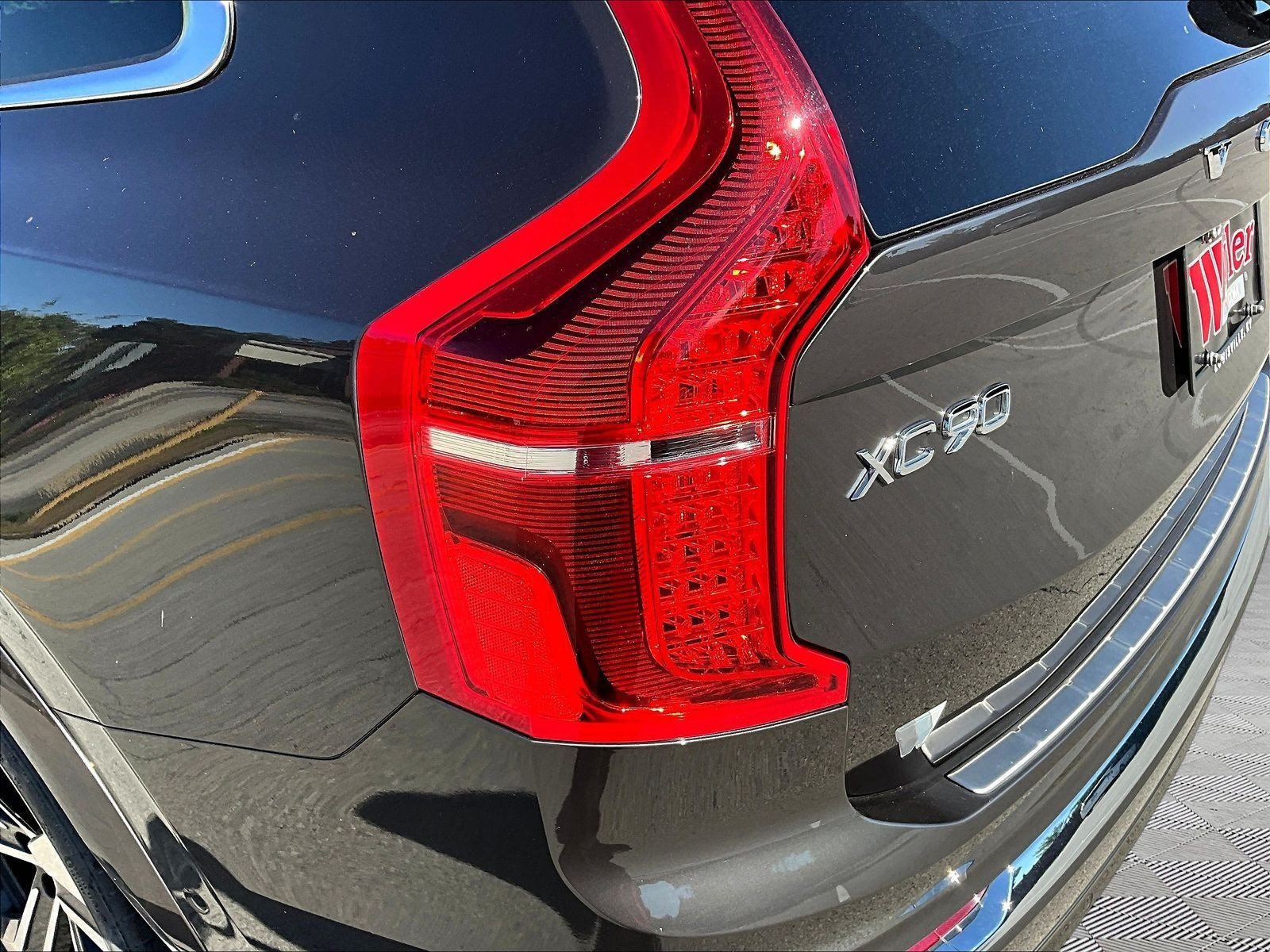Used 2024 Volvo XC90 B6 Ultimate w/ Protection Package Premier AWD/4WD image 22