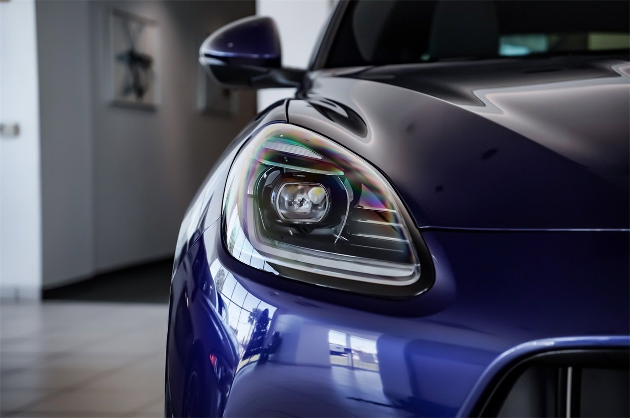 New 2025 Maserati Grecale GT image 10