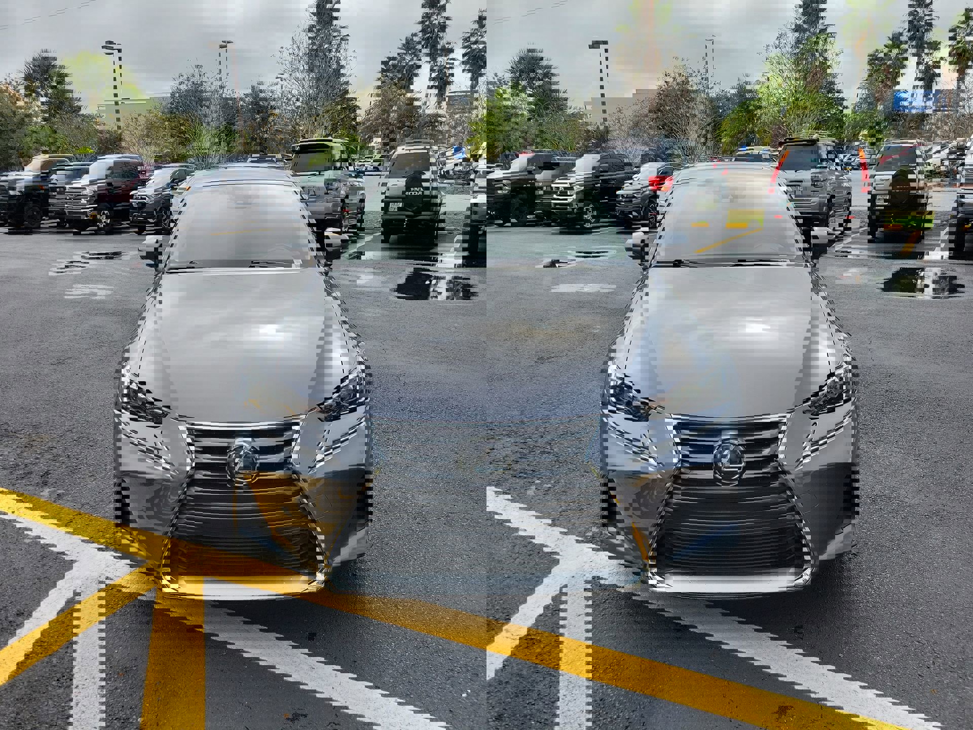 Used 2019 Lexus IS 300 w/ Premium Package image 4