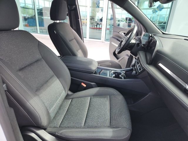 Used 2024 Chevrolet Traverse LS image 21