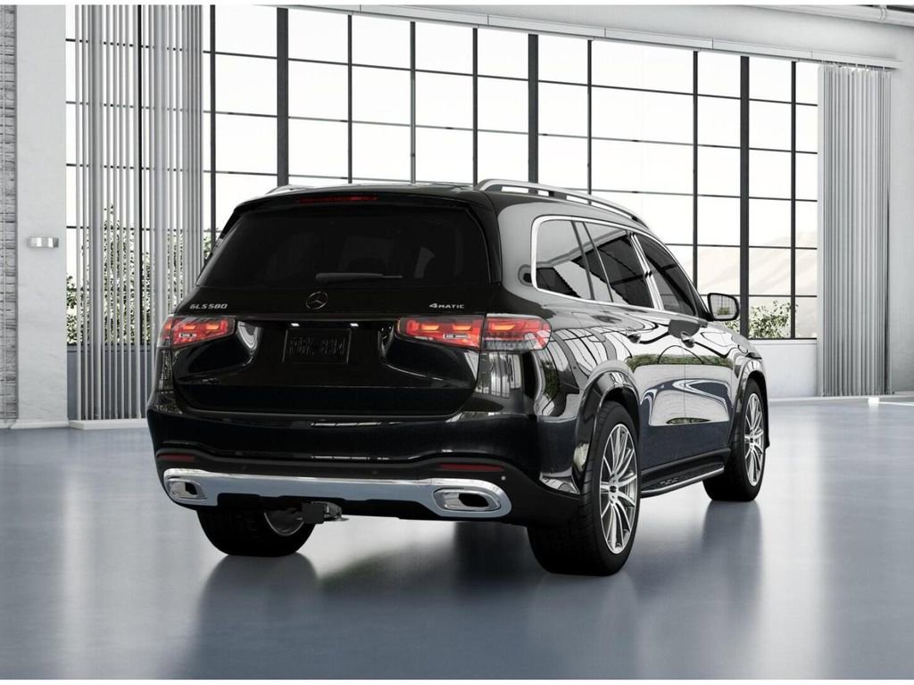 Used 2025 Mercedes-Benz GLS 580 4MATIC image 23