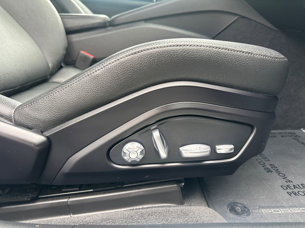 Used 2019 Porsche Panamera 4 image 42